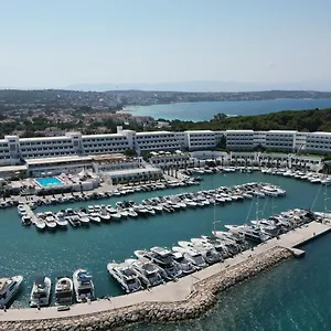 Altin Yunus & - Resort Çeşme